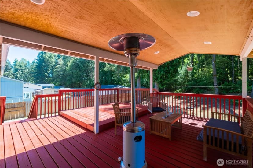 Property photo for 7011 Alderwood Court Se, Lacey photo 11