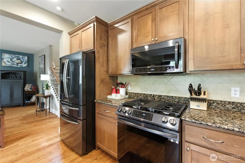 Property photo for 24254 229th Avenue Se, Maple Valley photo 17
