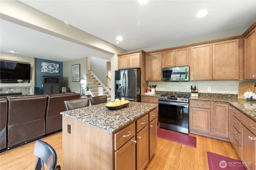 Property photo for 24254 229th Avenue Se, Maple Valley photo 13