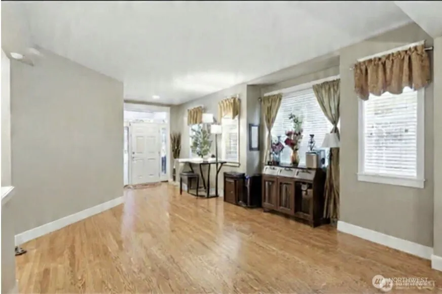 Property photo for 24254 229th Avenue Se, Maple Valley photo 5