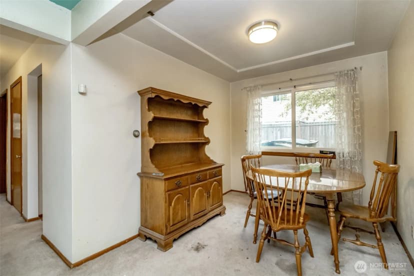 Property photo for 10507 Earley Ave Sw, Lakewood photo 8