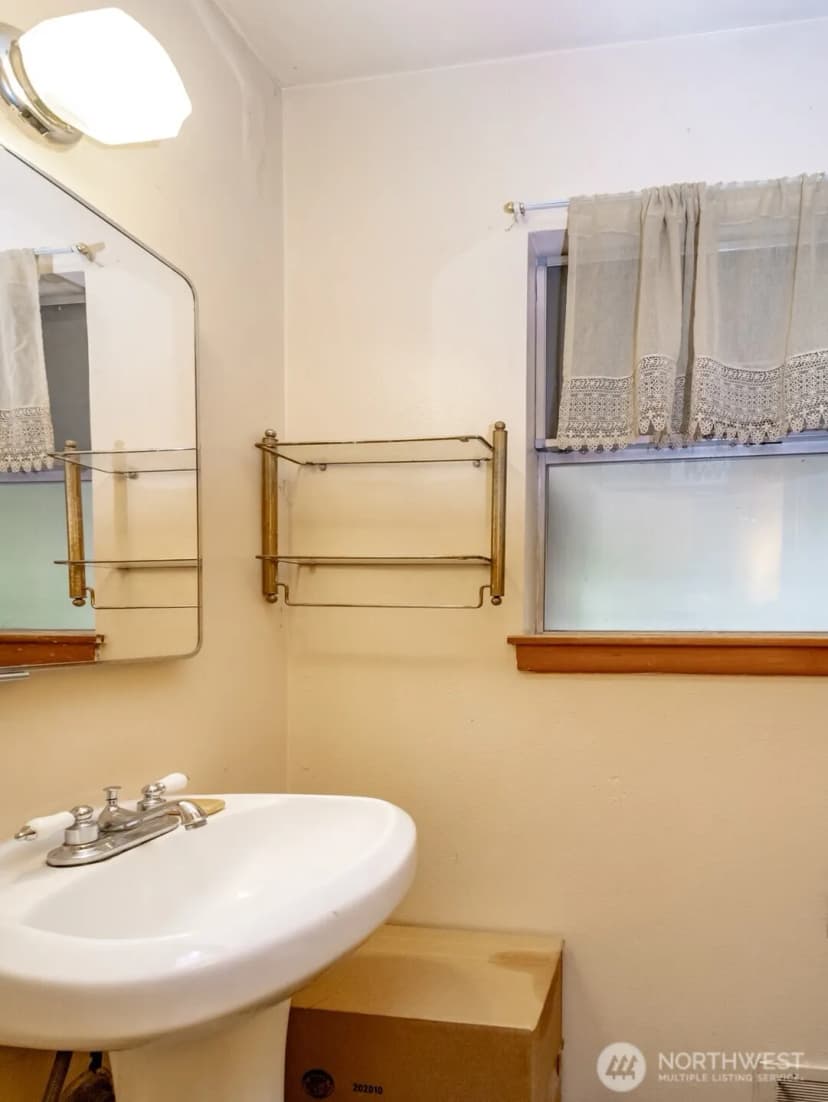 Property photo for 10507 Earley Ave Sw, Lakewood photo 27