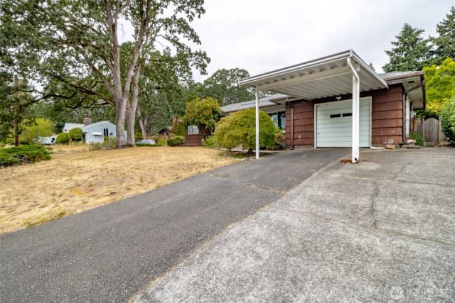 Property photo for 10507 Earley Ave Sw, Lakewood photo 4