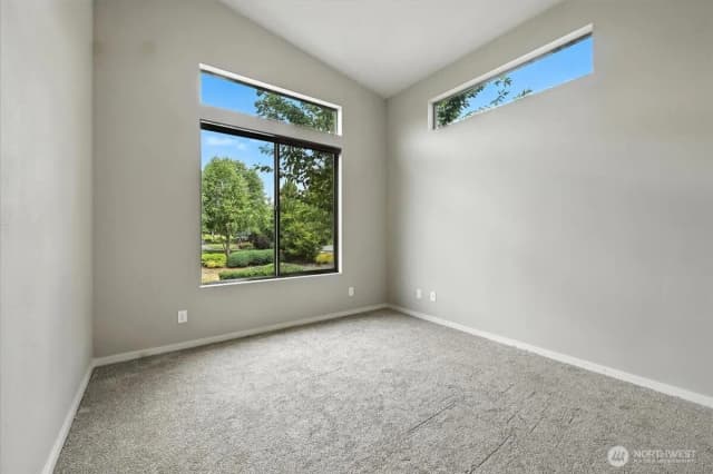 Property photo for 32986 Skyline Lane, Black Diamond photo 4