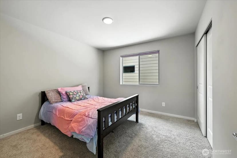 Property photo for 32986 Skyline Lane, Black Diamond photo 18