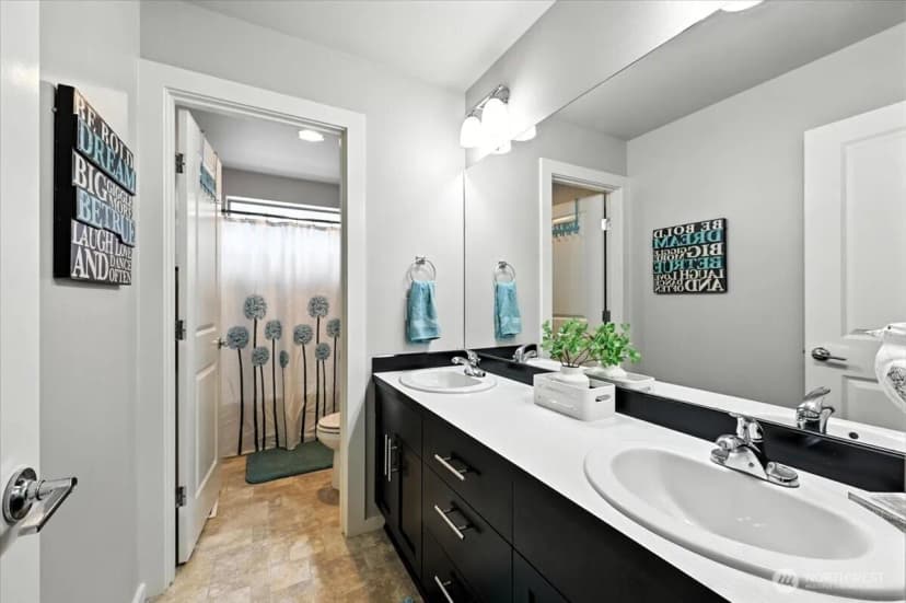 Property photo for 32986 Skyline Lane, Black Diamond photo 22