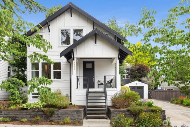 Property photo for 2208 Nw 67th Street, Seattle