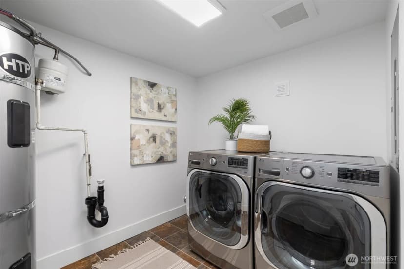 Property photo for 2208 Nw 67th Street, Seattle photo 24