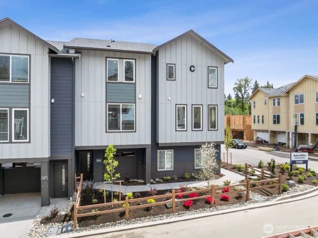 Property photo for 14707 87th Avenue Se #w4, Snohomish