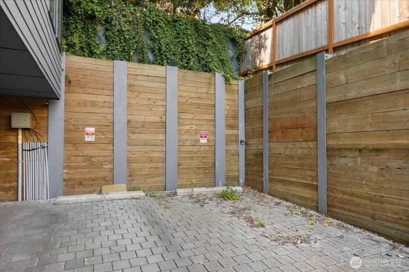 Property photo for 972 N Allen Place, Seattle photo 26