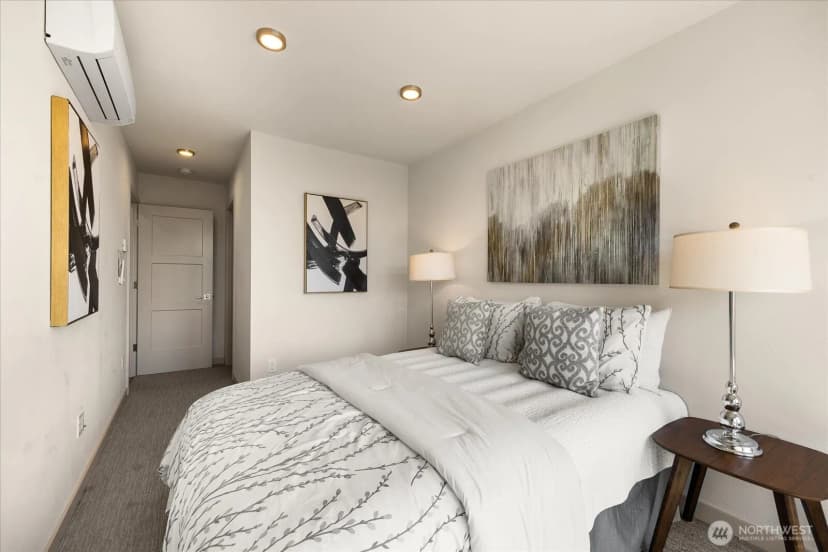 Property photo for 972 N Allen Place, Seattle photo 18