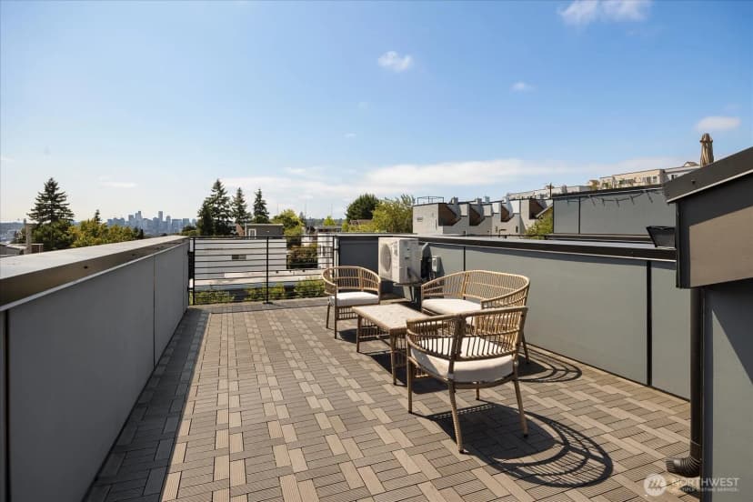 Property photo for 972 N Allen Place, Seattle photo 23