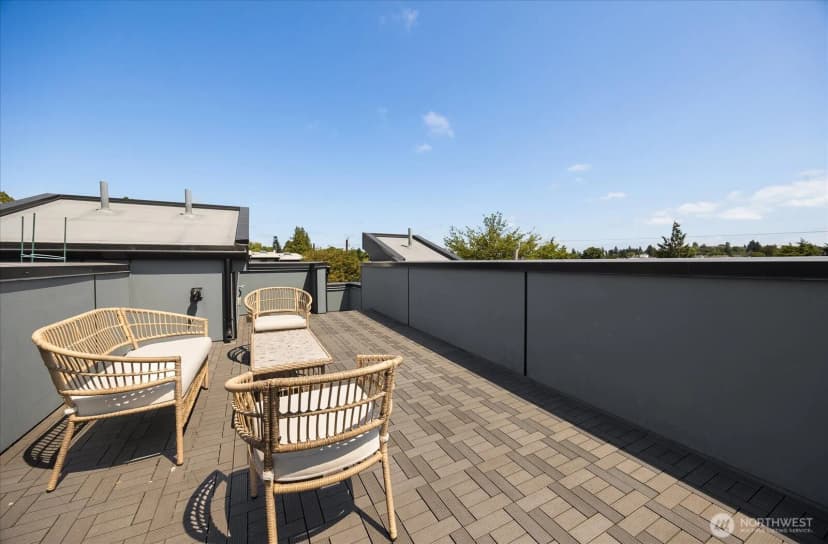 Property photo for 972 N Allen Place, Seattle photo 24