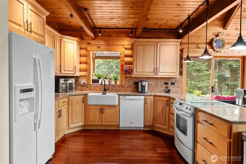 Property photo for 3026 Champion Lane, Oak Harbor photo 9