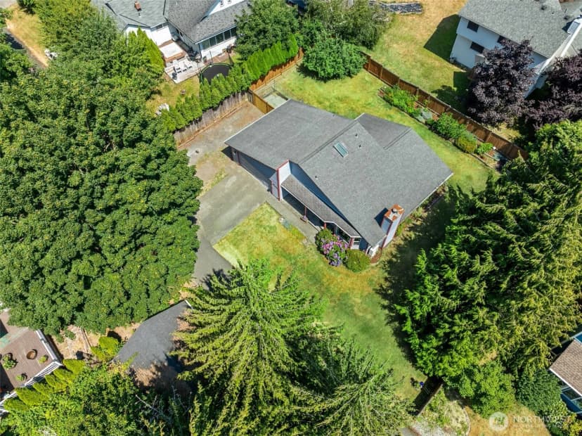 Property photo for 8003 Ne 145th Street, Kirkland photo 25