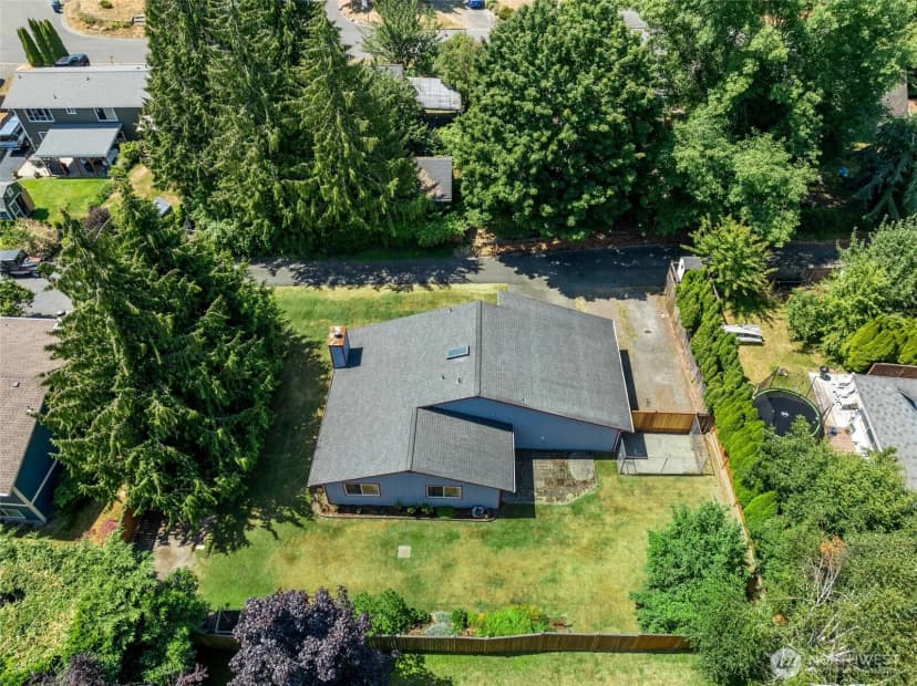 Property photo for 8003 Ne 145th Street, Kirkland photo 24
