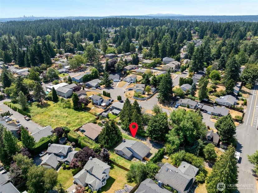 Property photo for 8003 Ne 145th Street, Kirkland photo 27