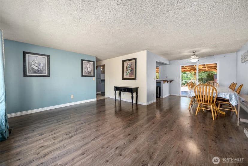 Property photo for 28829 46th Place S, Auburn photo 6