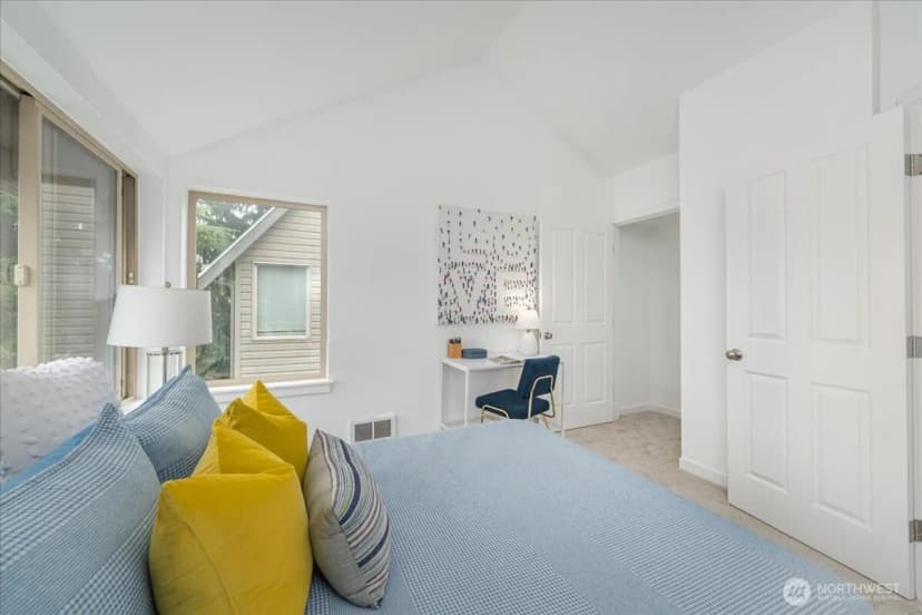 Property photo for 9007 18th Avenue Sw #a, Seattle photo 18