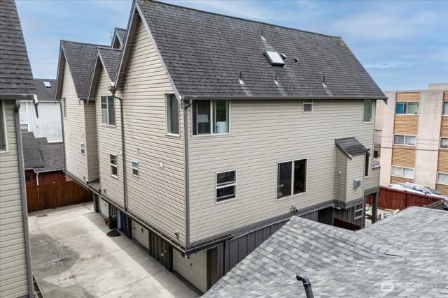 Property photo for 9007 18th Avenue Sw #a, Seattle