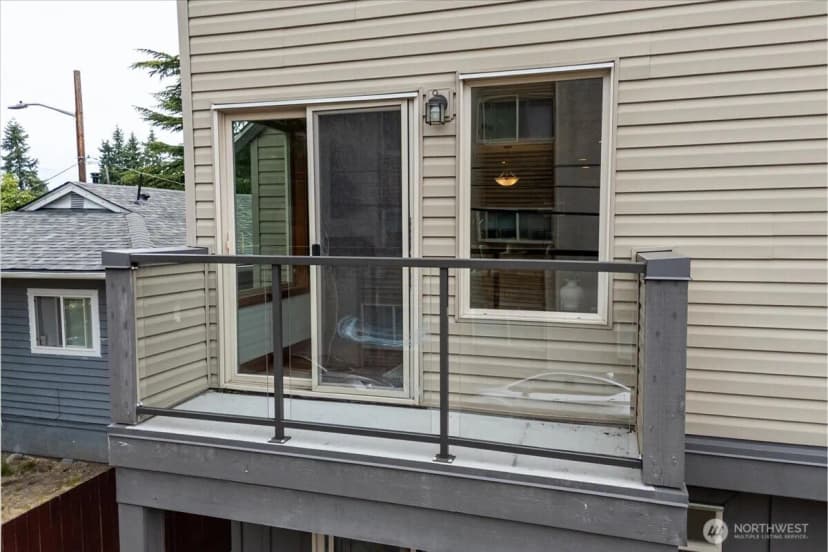 Property photo for 9007 18th Avenue Sw #a, Seattle photo 12