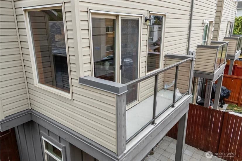 Property photo for 9007 18th Avenue Sw #a, Seattle photo 11
