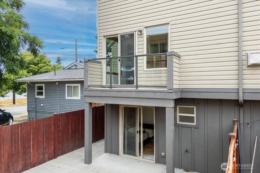 Property photo for 9007 18th Avenue Sw #a, Seattle photo 25