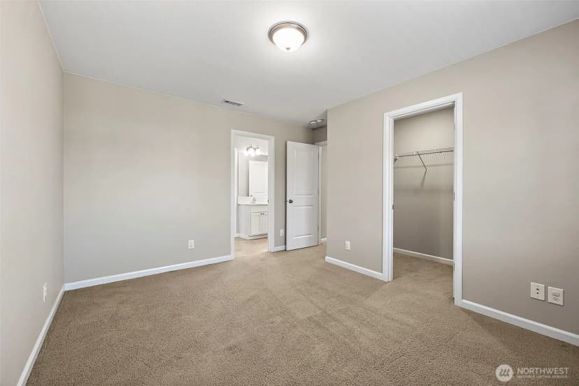 Property photo for 3319 Aurora Street Ne, Lacey photo 22