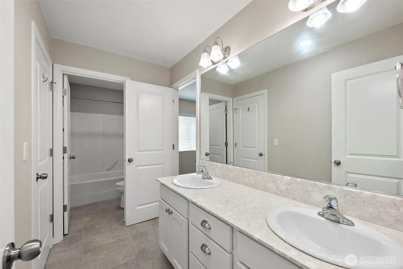 Property photo for 3319 Aurora Street Ne, Lacey photo 24