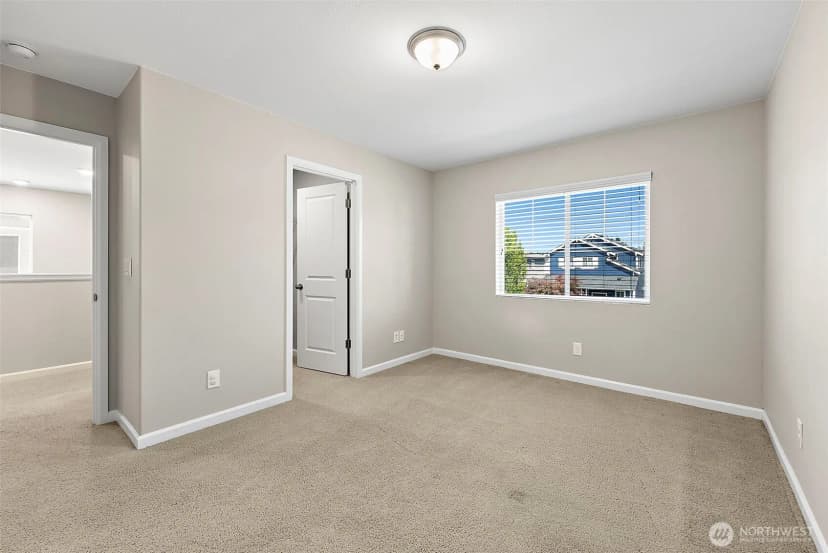 Property photo for 3319 Aurora Street Ne, Lacey photo 21