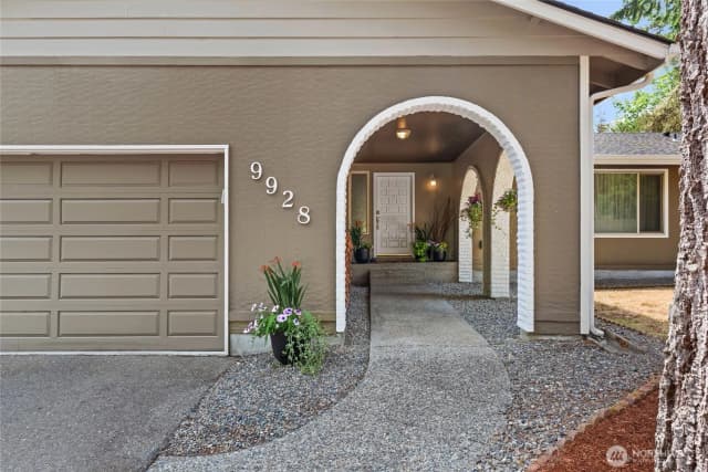 Property photo for 9928 56th Street Nw, Gig Harbor photo 2