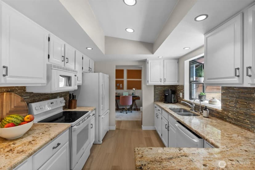 Property photo for 9928 56th Street Nw, Gig Harbor photo 12