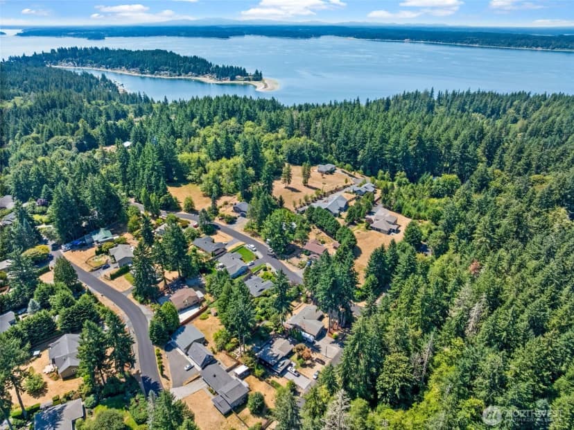 Property photo for 9928 56th Street Nw, Gig Harbor photo 35