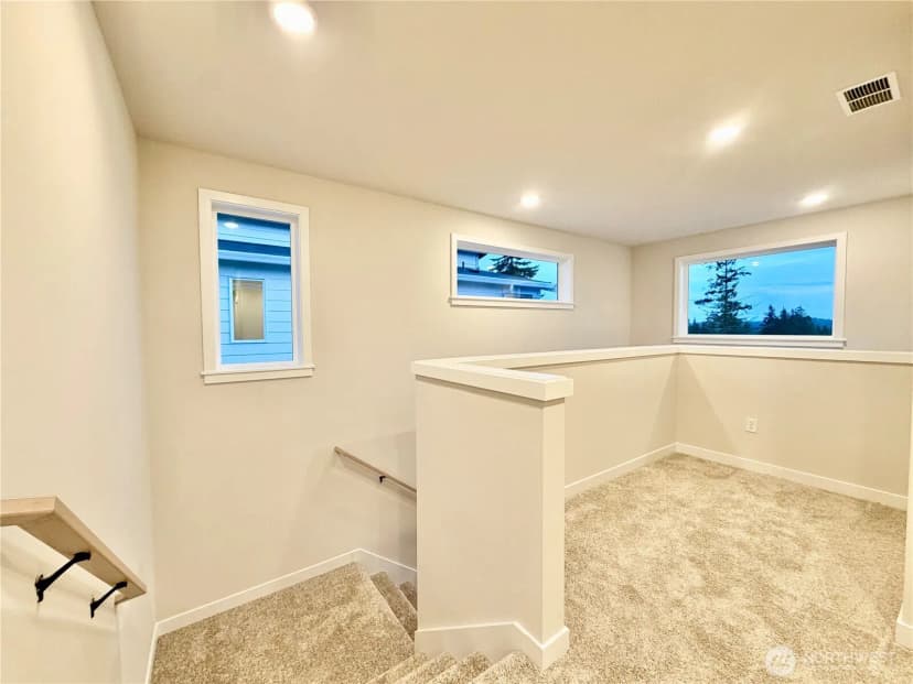 Property photo for 17548 Ne Midnight Sun Loop, Poulsbo photo 23