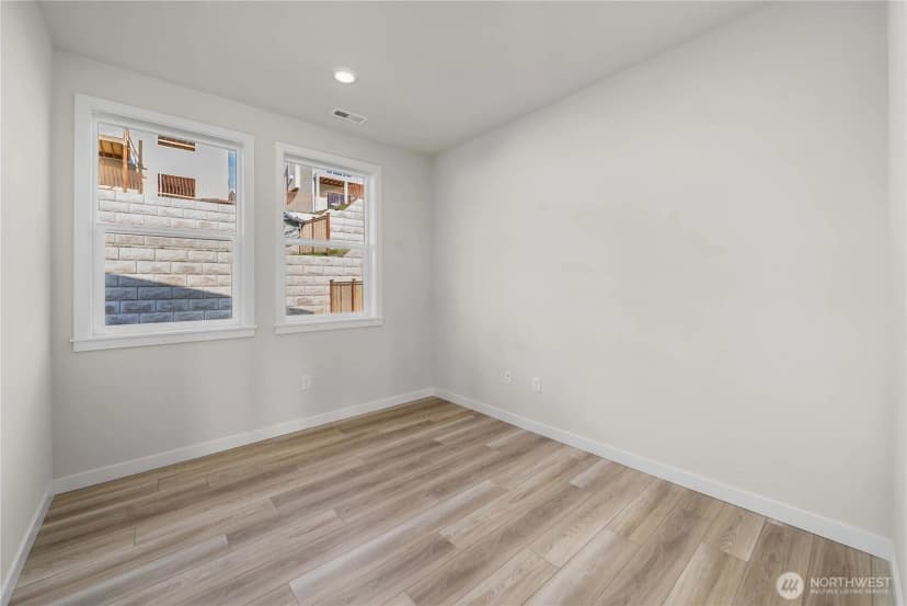Property photo for 17548 Ne Midnight Sun Loop, Poulsbo photo 17