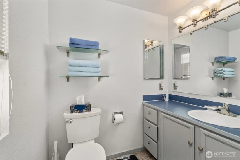 Property photo for 25708 119th Place Se, Kent photo 17