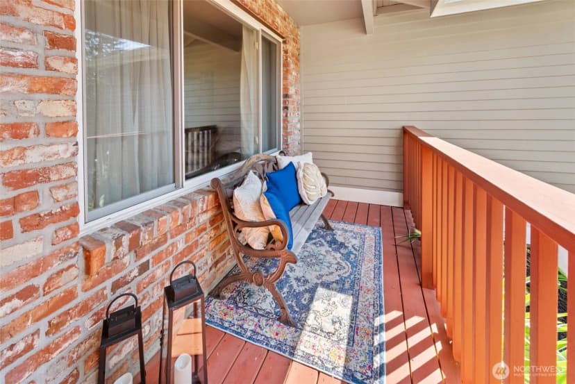 Property photo for 25708 119th Place Se, Kent photo 4