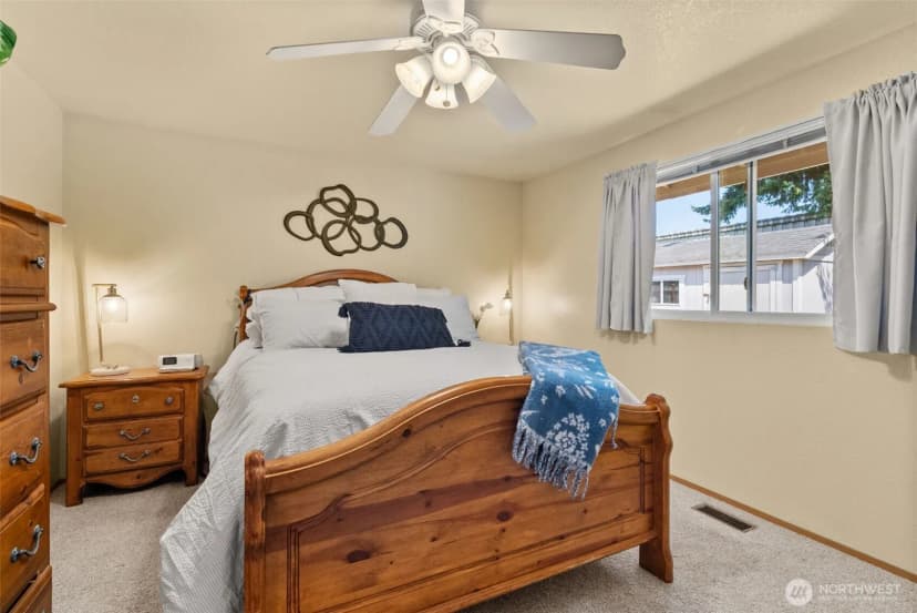 Property photo for 25708 119th Place Se, Kent photo 13