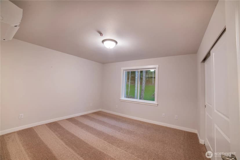 Property photo for 6981 Lakewood Park Lane, Anacortes photo 19