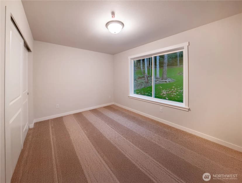 Property photo for 6981 Lakewood Park Lane, Anacortes photo 17