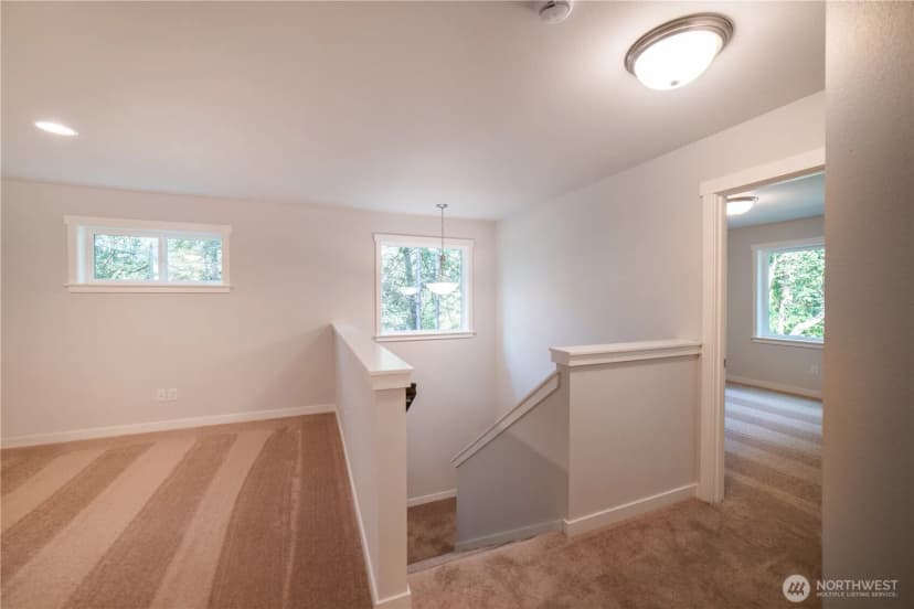 Property photo for 6981 Lakewood Park Lane, Anacortes photo 9