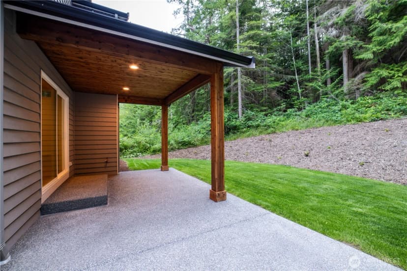 Property photo for 6981 Lakewood Park Lane, Anacortes photo 24