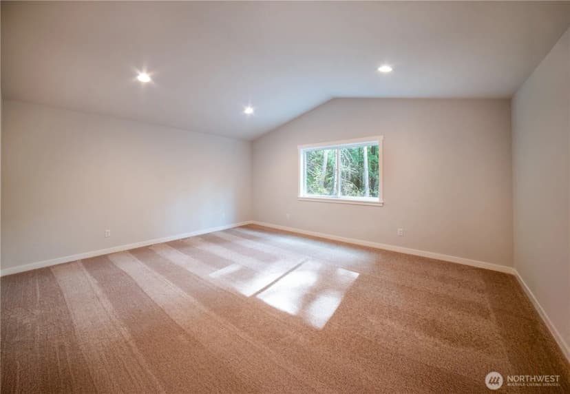 Property photo for 6981 Lakewood Park Lane, Anacortes photo 11