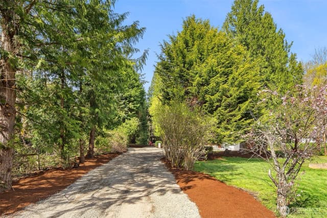 Property photo for 20310 Se 24th Street, Sammamish photo 2