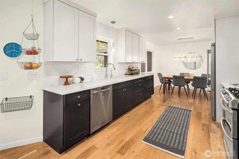 Property photo for 20310 Se 24th Street, Sammamish photo 10