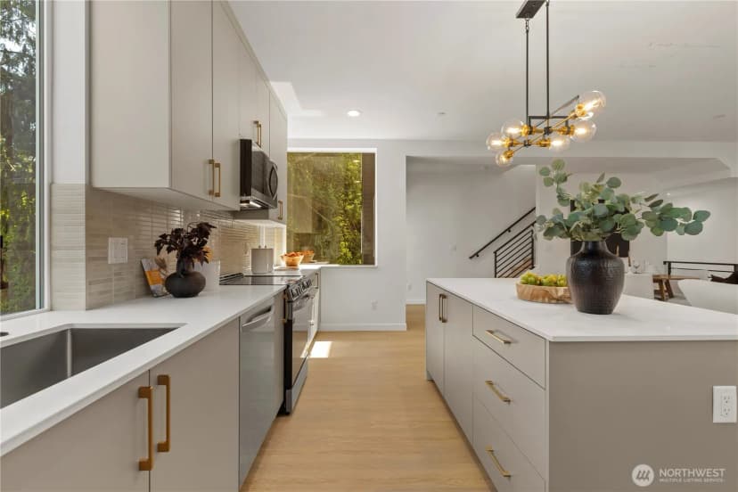 Property photo for 1913 B N 120th Street, Seattle photo 15