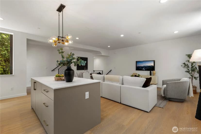 Property photo for 1913 B N 120th Street, Seattle photo 10