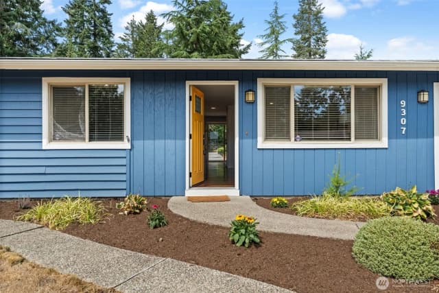 Property photo for 9307 Snowberry Circle W, University Place photo 3