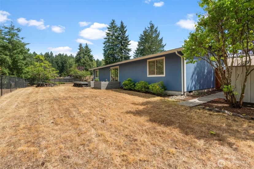 Property photo for 9307 Snowberry Circle W, University Place photo 36