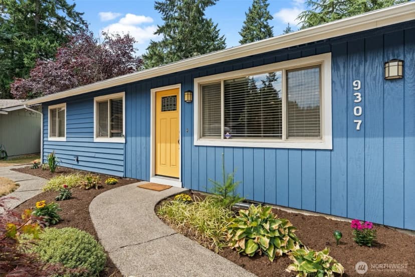 Property photo for 9307 Snowberry Circle W, University Place photo 2